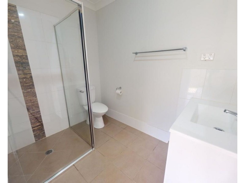 2/5 Hipwood Street, Morayfield QLD 4506