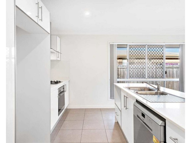 20 Feather Court, Morayfield QLD 4506