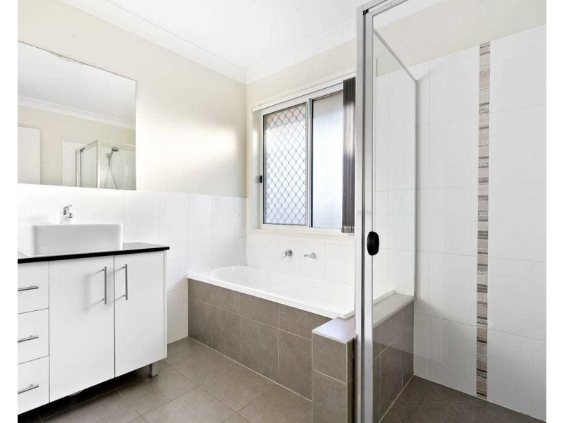 20 Feather Court, Morayfield QLD 4506