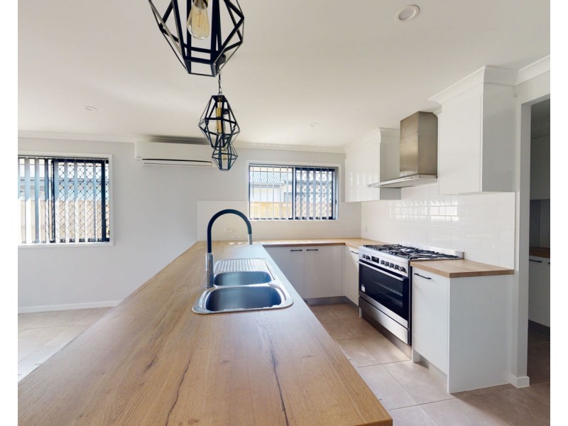 33 Angelica Street, Caboolture QLD 4510