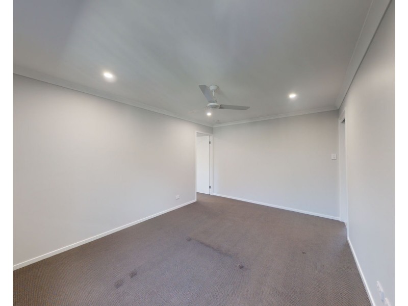 33 Angelica Street, Caboolture QLD 4510