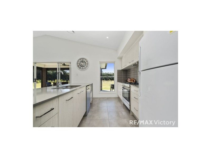 6 Peakview Drive, Caboolture QLD 4510