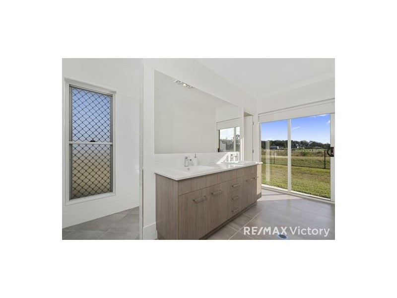 6 Peakview Drive, Caboolture QLD 4510