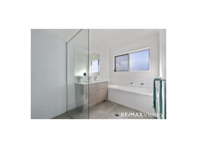 6 Peakview Drive, Caboolture QLD 4510