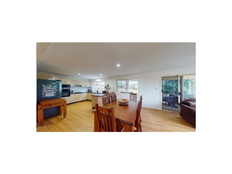 4 Giles Chase, Narangba QLD 4504