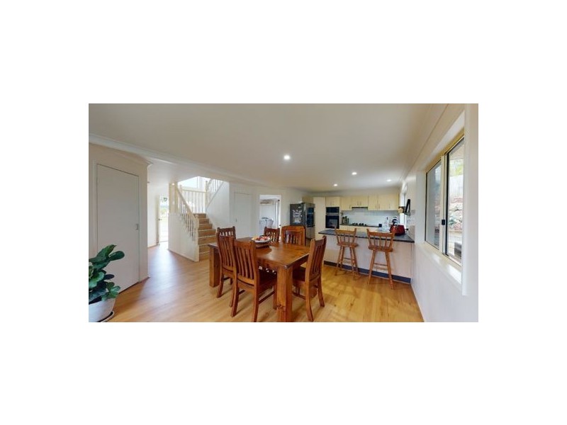 4 Giles Chase, Narangba QLD 4504