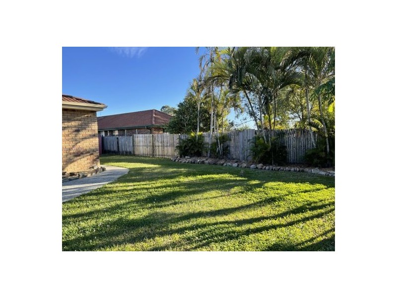 4 Fernlea Court, Caboolture QLD 4510