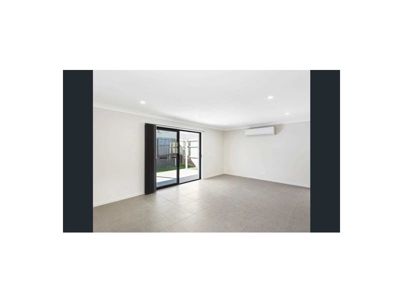 6 Awoonga Crescent, Morayfield QLD 4506