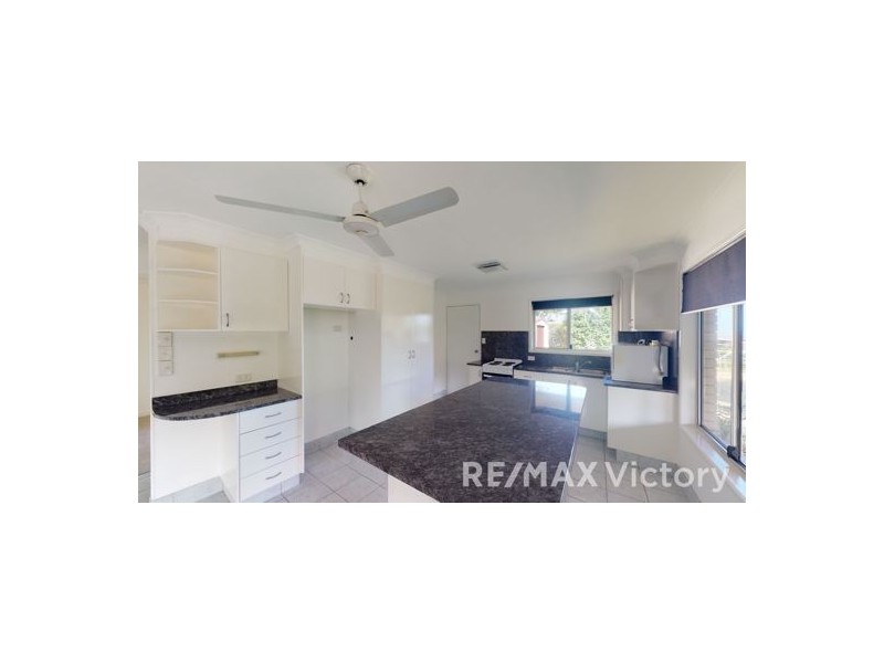 7 Phillip Street, Beachmere QLD 4510