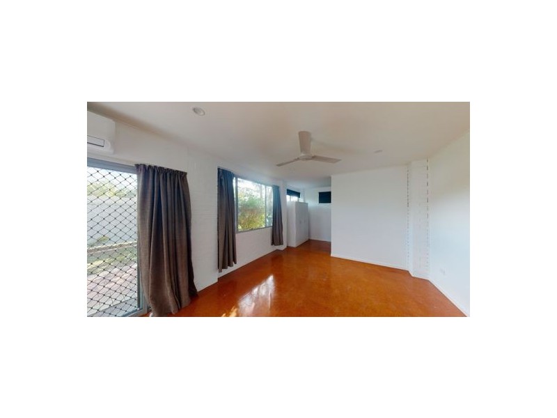 7 Phillip Street, Beachmere QLD 4510