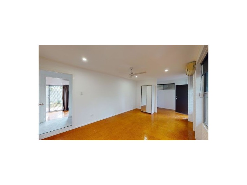 7 Phillip Street, Beachmere QLD 4510