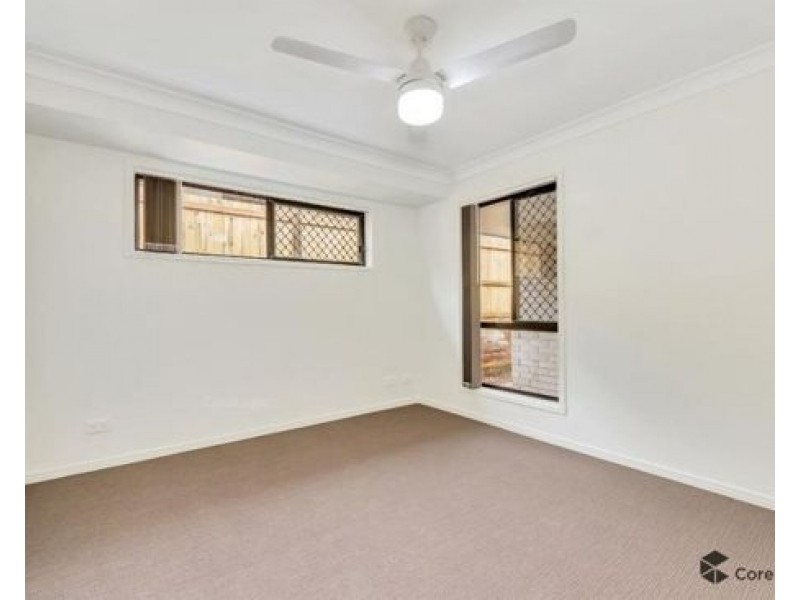 2/13 Cronin Street, Morayfield QLD 4506