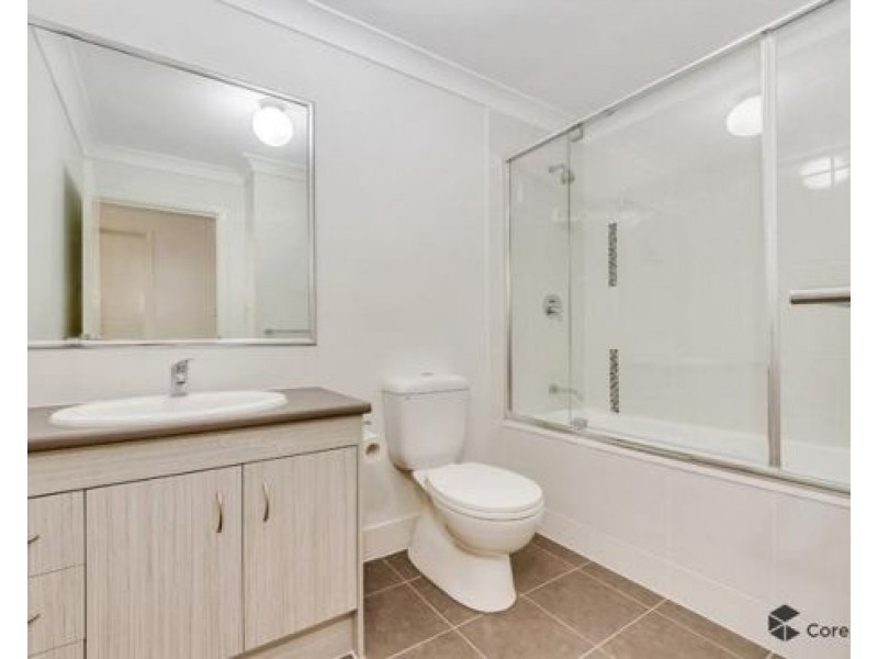 2/13 Cronin Street, Morayfield QLD 4506