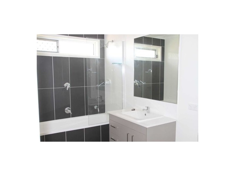 1 / 48 Coogera Court, Morayfield QLD 4506