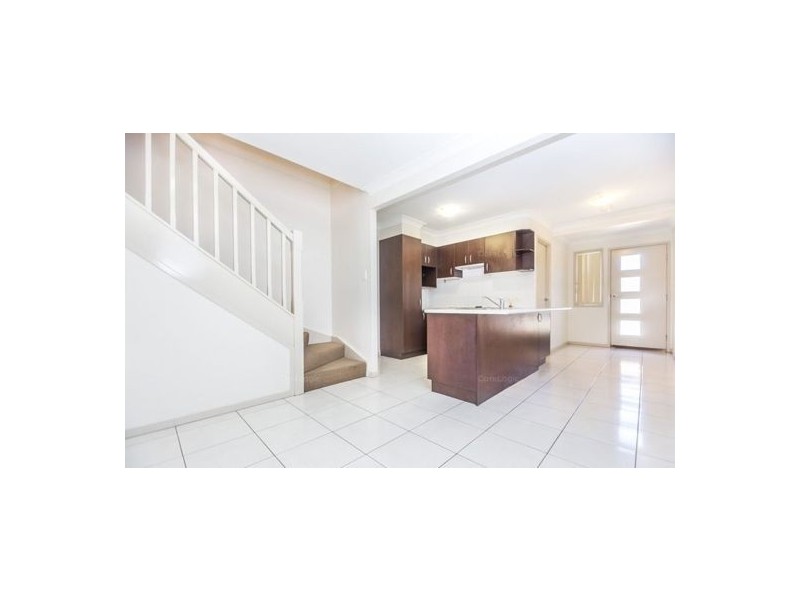 2/9 Station Road, Burpengary QLD 4505