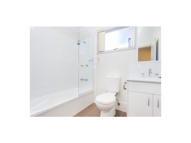 2/9 Station Road, Burpengary QLD 4505