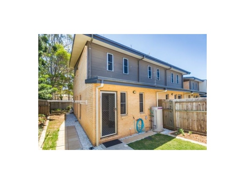 2/9 Station Road, Burpengary QLD 4505