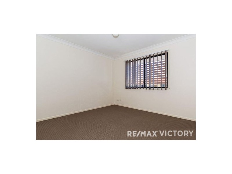 2/17 Lower King Street, Caboolture QLD 4510