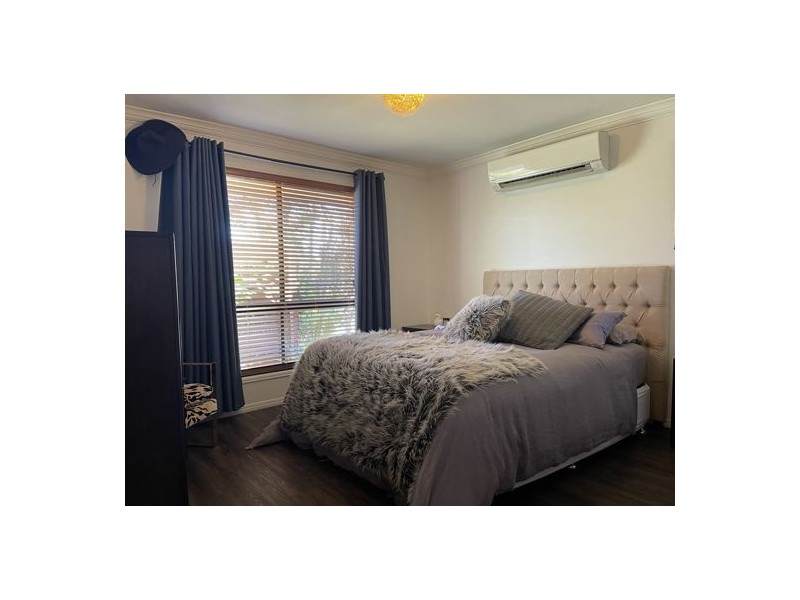 5 Menzies Court, Morayfield QLD 4506