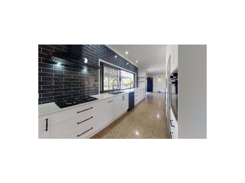 4 HOFFMAN COURT, Caboolture QLD 4510