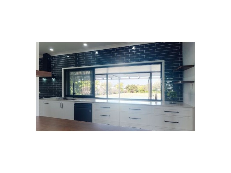 4 HOFFMAN COURT, Caboolture QLD 4510