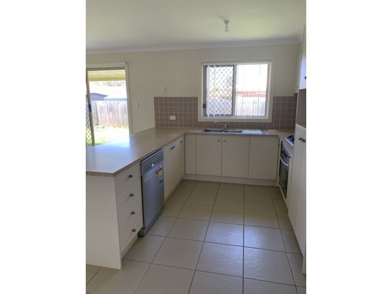 8 TARA GROVE, Bellmere QLD 4510