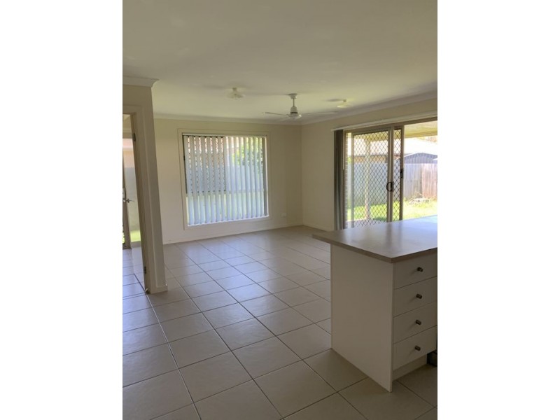 8 TARA GROVE, Bellmere QLD 4510