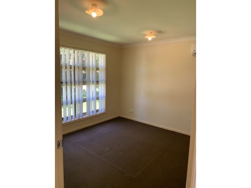 8 TARA GROVE, Bellmere QLD 4510
