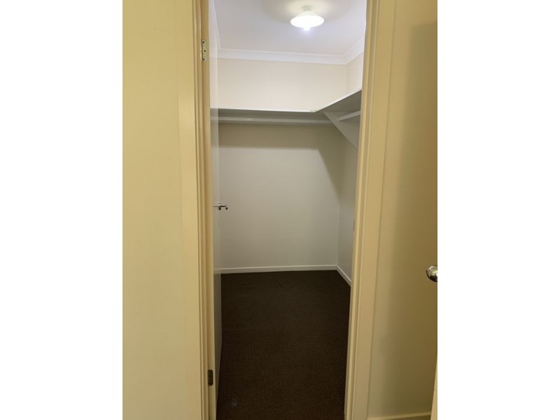 8 TARA GROVE, Bellmere QLD 4510