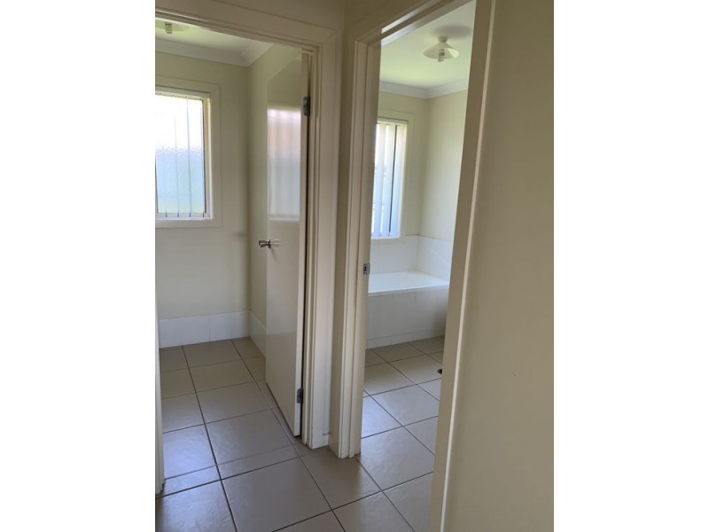 8 TARA GROVE, Bellmere QLD 4510