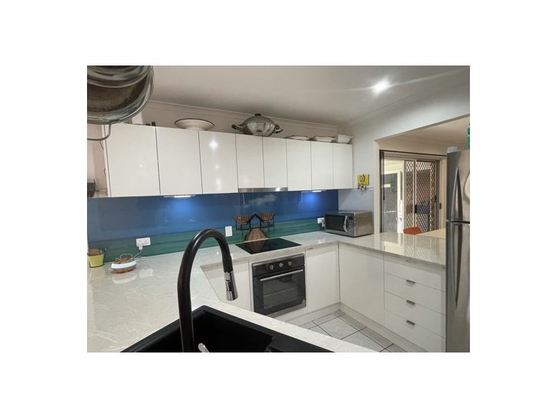 76 Crestwood Avenue, Morayfield QLD 4506