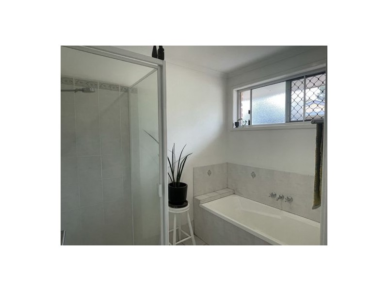 76 Crestwood Avenue, Morayfield QLD 4506