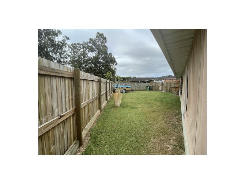 76 Crestwood Avenue, Morayfield QLD 4506