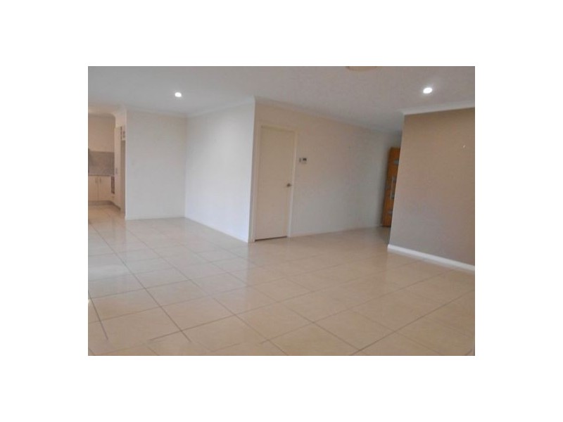 15 Wombat Place, Morayfield QLD 4506