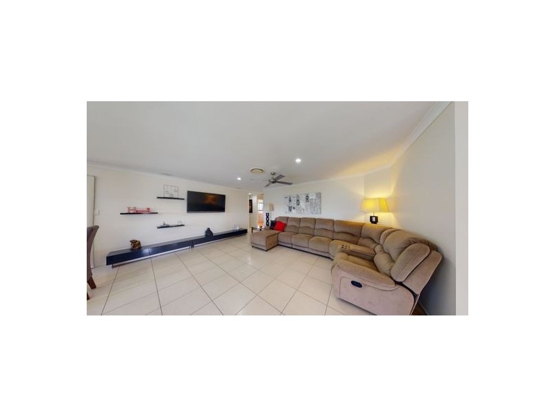 4 Kerry Close, Bellmere QLD 4510