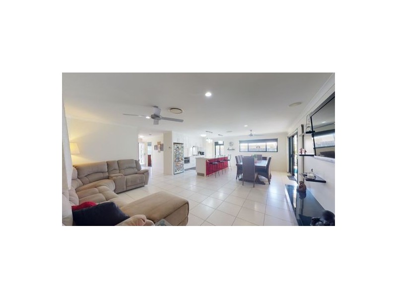 4 Kerry Close, Bellmere QLD 4510