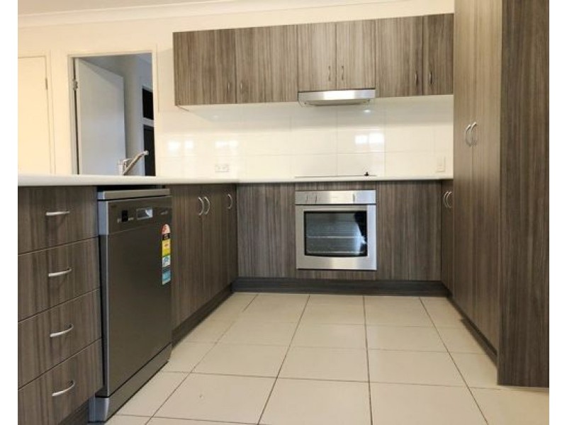 35 Newmarket Drive, Morayfield QLD 4506