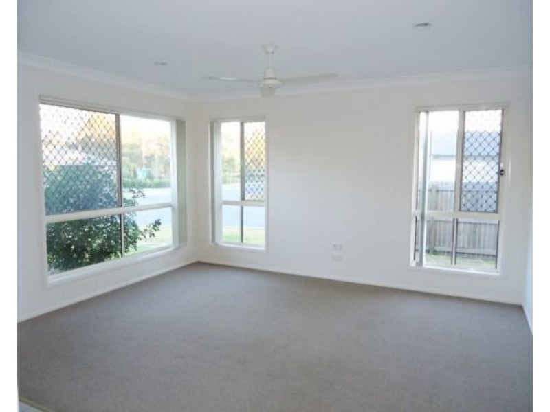 35 Newmarket Drive, Morayfield QLD 4506