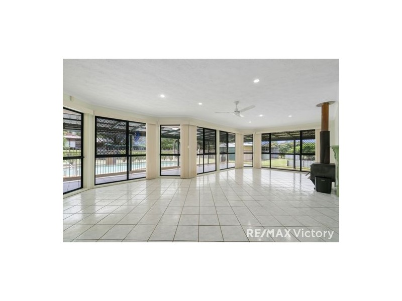 2-4 Mulligan Crescent, Elimbah QLD 4516
