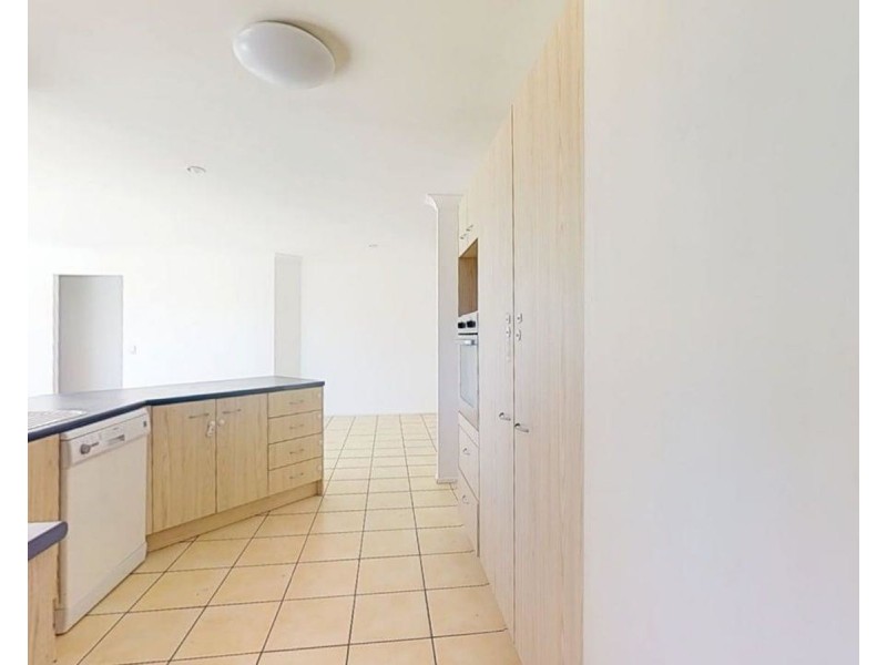 5 Marilyn Place, Morayfield QLD 4506