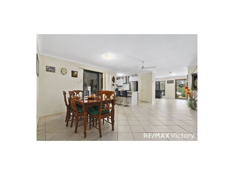 12 Crestridge Crescent, Morayfield QLD 4506