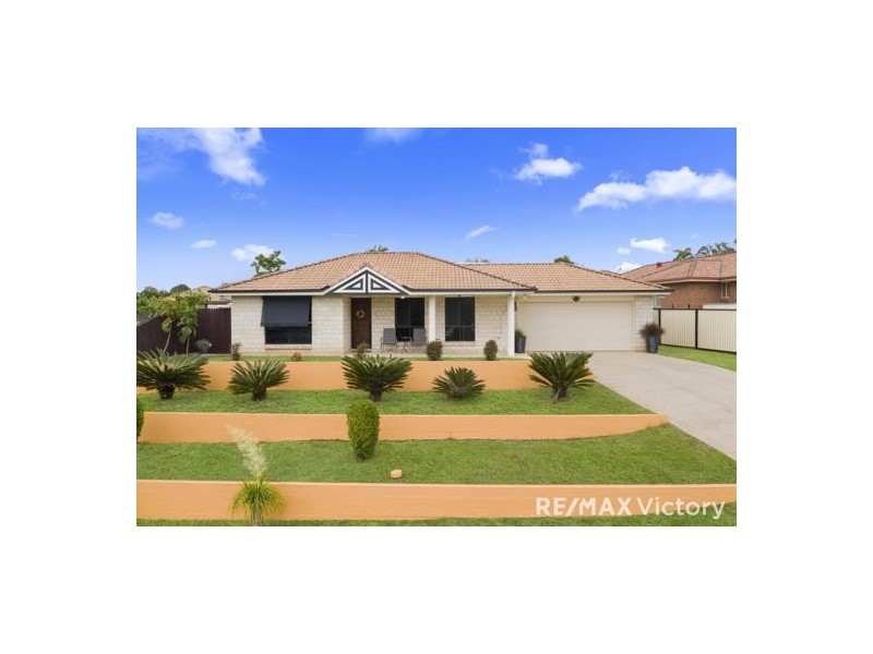 12 Crestridge Crescent, Morayfield QLD 4506