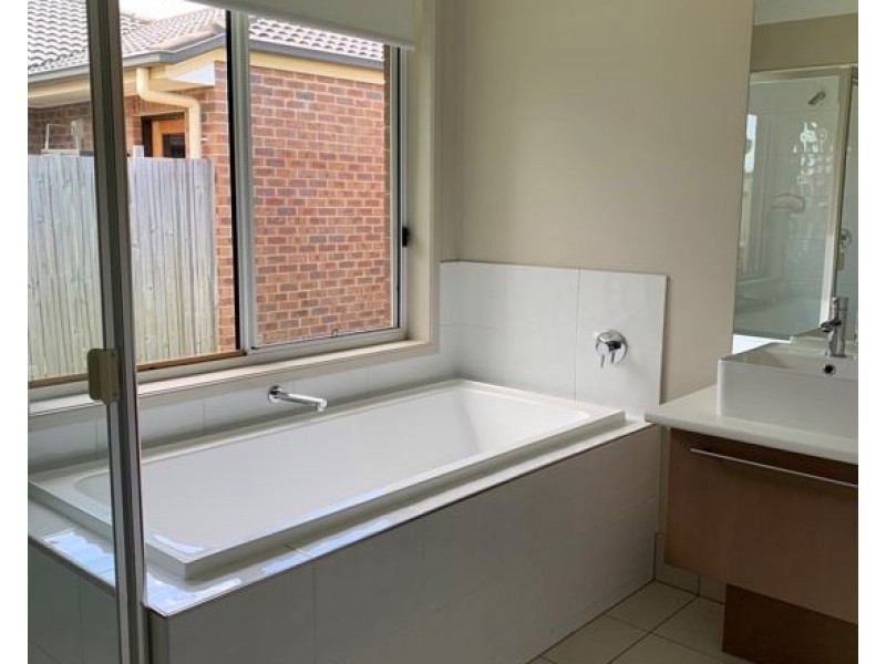 7 Staaten Street, Burpengary QLD 4505