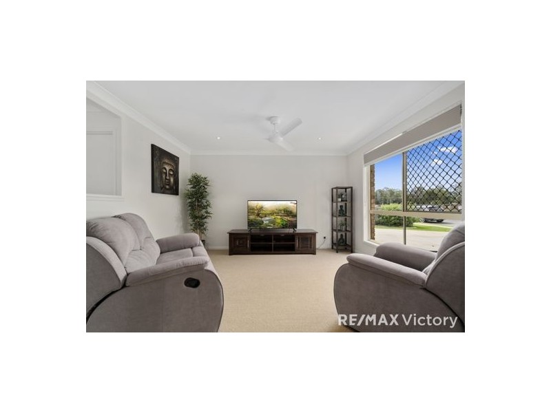 34 Pauls Rd, Upper Caboolture QLD 4510