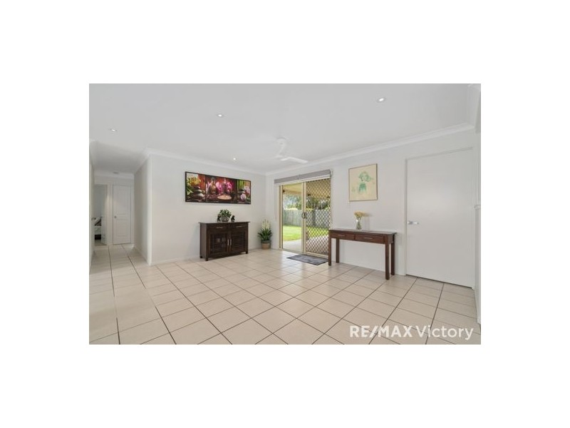 34 Pauls Rd, Upper Caboolture QLD 4510