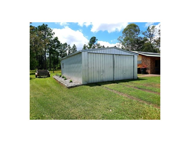 70 Kauri Ct, Woodford QLD 4514