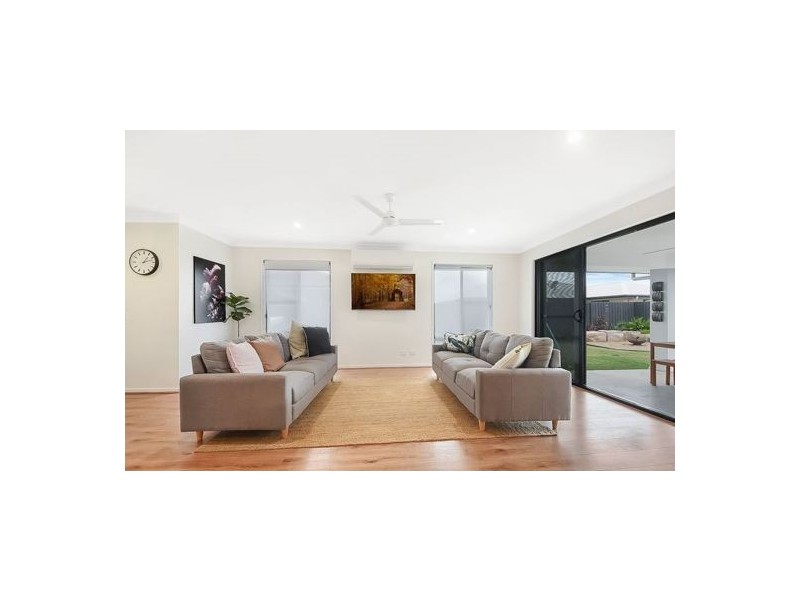 141 Summerfields Drive, Caboolture QLD 4510