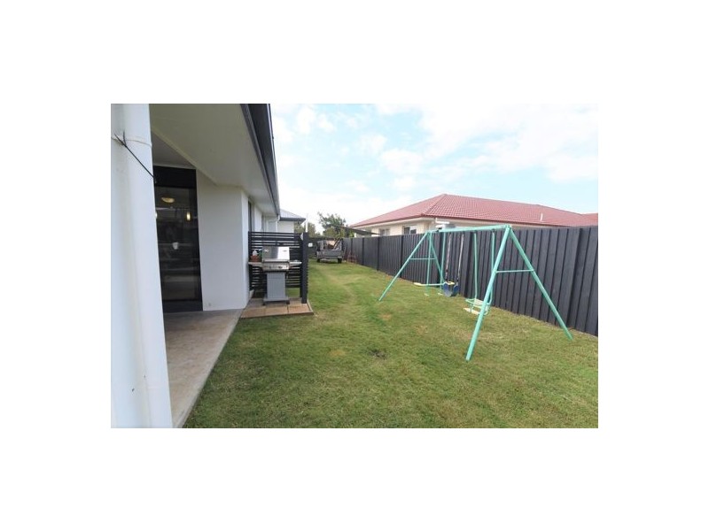 141 Summerfields Drive, Caboolture QLD 4510