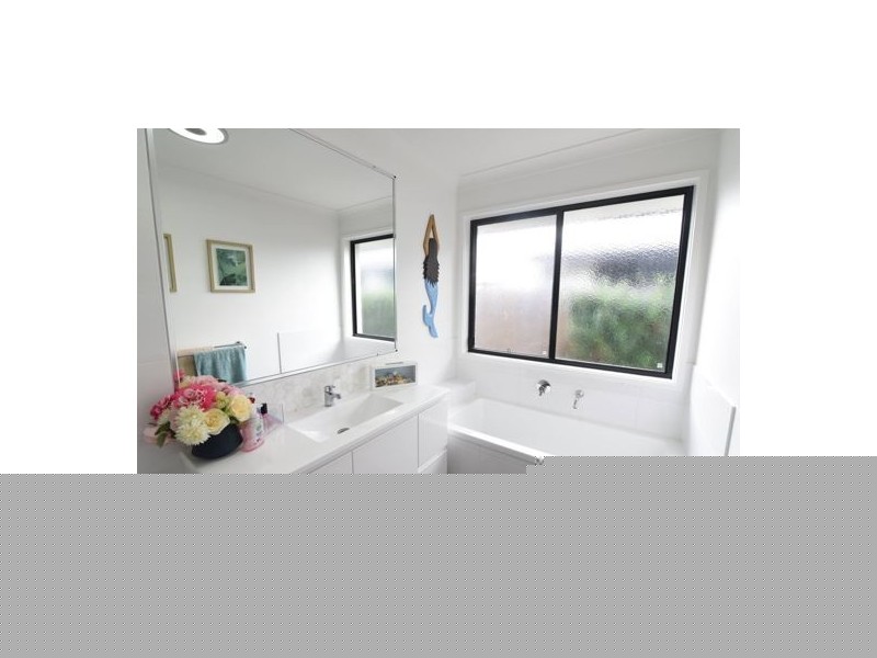 141 Summerfields Drive, Caboolture QLD 4510