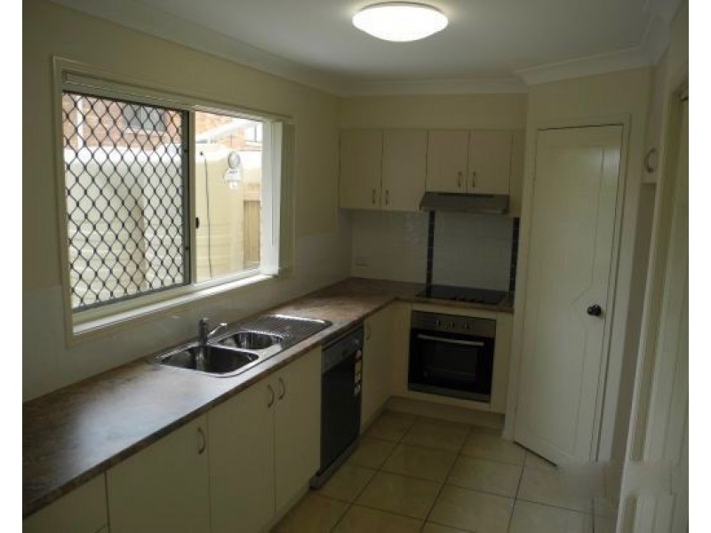 8/3 Charles Street, Caboolture QLD 4510